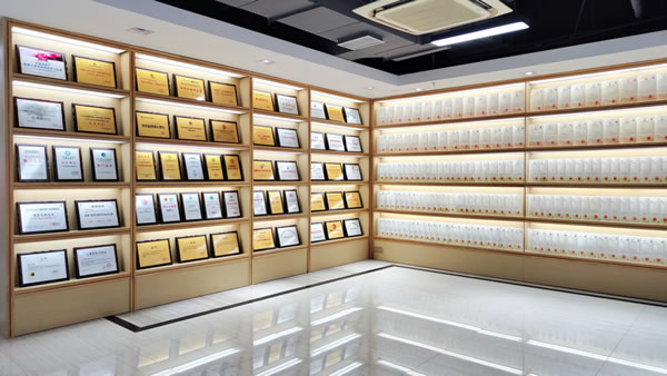 喜訊！匯泰龍榮獲“商標品牌培育銀獎”！