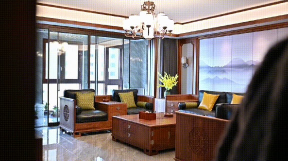 河?xùn)||聽(tīng)我的，兩代人的家這樣智裝