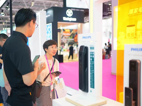 飛利浦智能鎖小藍盾702系列產品首秀深圳禮品展，掀起智能鎖科技浪潮