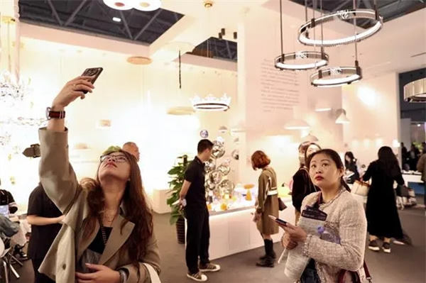 星閃、開源鴻蒙、AIoH等技術集體亮相深圳國際智能家居博覽會