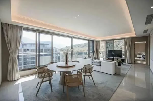 “銀發(fā)經(jīng)濟(jì)”躍上風(fēng)口,撬動萬億智能家居新版圖? “銀發(fā)經(jīng)濟(jì)”躍上風(fēng)口,撬動萬億智能家居新版圖?