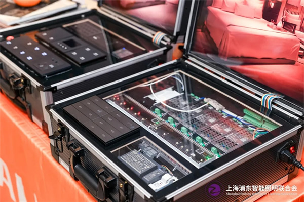 以城聚才，共筑“光”明！邦奇智能精彩亮相十城千人天光云影計(jì)劃·重慶站