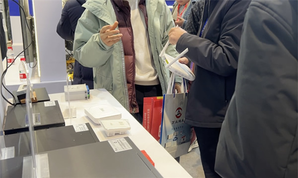 啟動“智光中國行2024” 星網銳捷亮相濟南安防展 啟動“智光中國行2024” 星網銳捷亮相濟南安防展