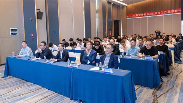 Kaadas凱迪仕智能鎖與蘇寧零售云達(dá)成2024年度戰(zhàn)略合作,持續(xù)攜手共生向上! Kaadas凱迪仕智能鎖與蘇寧零售云達(dá)成2024年度戰(zhàn)略合作,持續(xù)攜手共生向上!