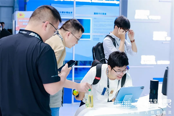 天貓精靈@2023云棲大會(huì):對(duì)話式AI產(chǎn)品技術(shù)全景展示 天貓精靈@2023云棲大會(huì):對(duì)話式AI產(chǎn)品技術(shù)全景展示