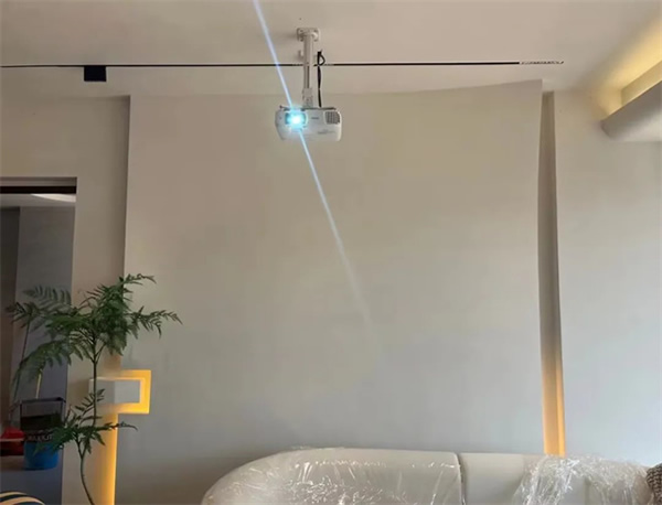 英嘉尼 |大隱無形,極致簡約——惠州某山莊別墅5.1客廳隱形影院 英嘉尼 |大隱無形,極致簡約——惠州某山莊別墅5.1客廳隱形影院