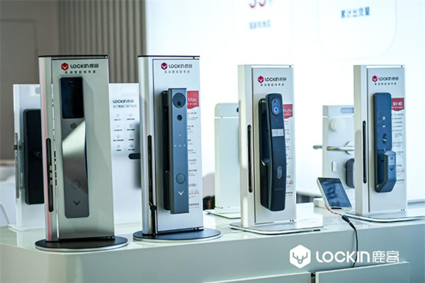 從家庭到社區(qū),鹿客開啟“OPENING”計劃,發(fā)布多眸OS技術平臺,領跑居住安全新標準 從家庭到社區(qū),鹿客開啟“OPENING”計劃,發(fā)布多眸OS技術平臺,領跑居住安全新標準