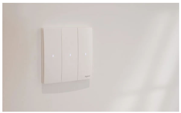 Vlog揭秘設計師打造智能家居的秘訣,羅格朗智能開關提升家的幸福感! Vlog揭秘設計師打造智能家居的秘訣,羅格朗智能開關提升家的幸福感!