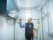 智能家居老年月活超3000萬,適老化產品仍稀缺!美的/海爾/小米如何破局?