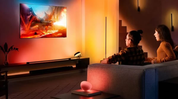 飛利浦首次為三星電視帶來燈光同步,并推出新的泛光燈燈泡 飛利浦首次為三星電視帶來燈光同步,并推出新的泛光燈燈泡