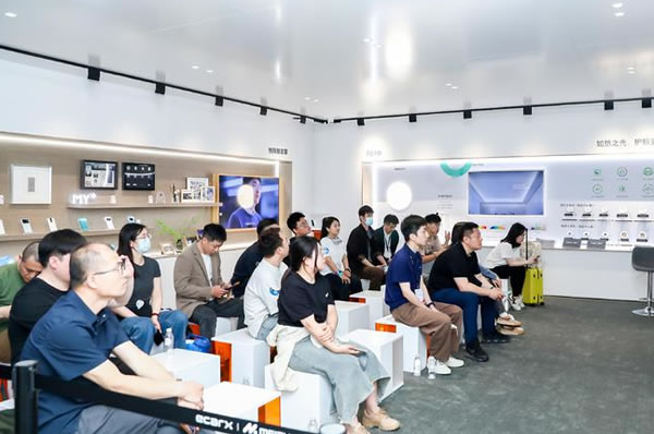 將「如然之光」帶到上海國(guó)際車展,lipro 智能家居走在行業(yè)前端 將「如然之光」帶到上海國(guó)際車展,lipro 智能家居走在行業(yè)前端