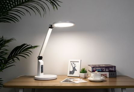 榮事達護眼臺燈，讓“視”界更清晰_1