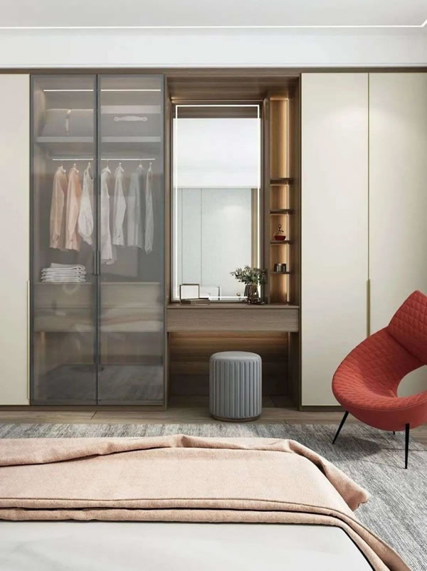淺指智能鎖定制衣柜案例,輕奢玻璃配衣柜真的絕了_1