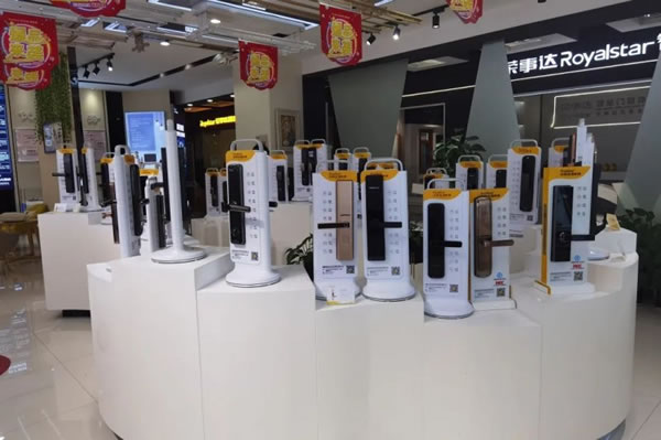 榮事達智能鎖一分鐘教會你選一把靠譜的智能鎖！_13