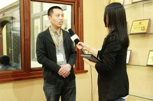 2013北京門展中國木門網(wǎng)專訪-華興實(shí)木門窗